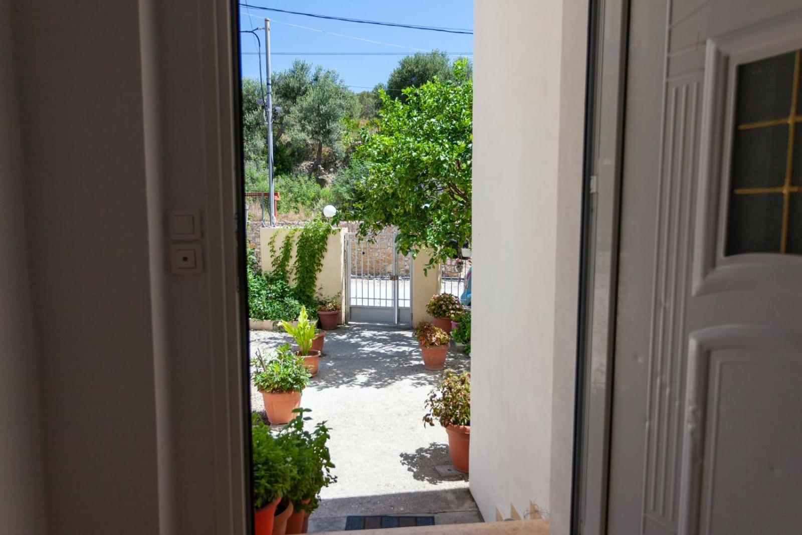 Zacharias Apartments Himarë Extérieur photo