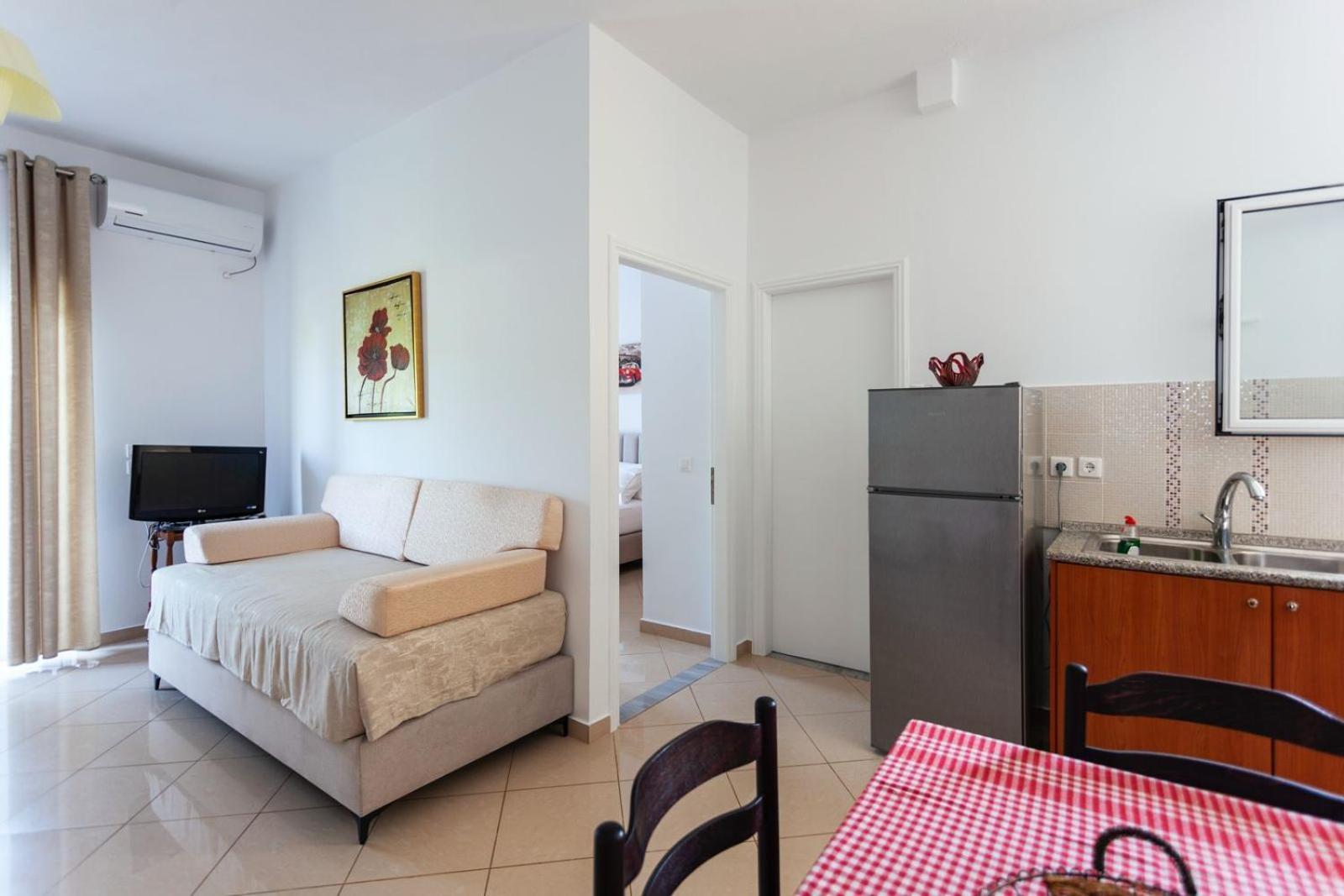 Zacharias Apartments Himarë Extérieur photo
