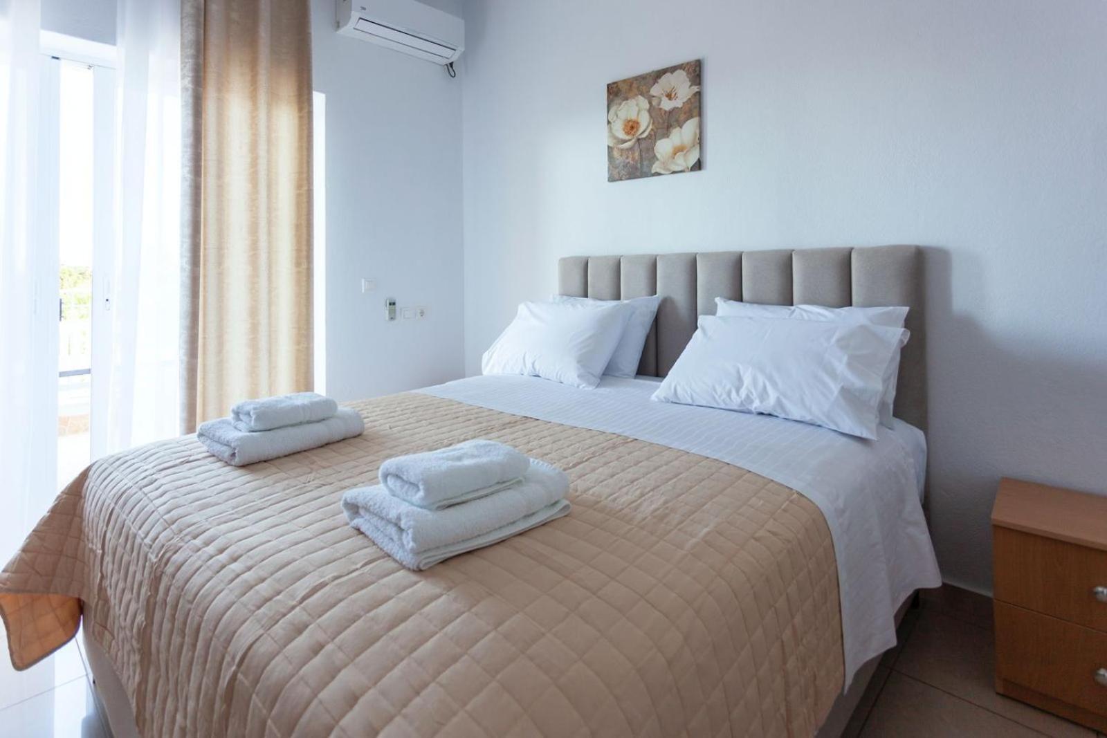 Zacharias Apartments Himarë Extérieur photo