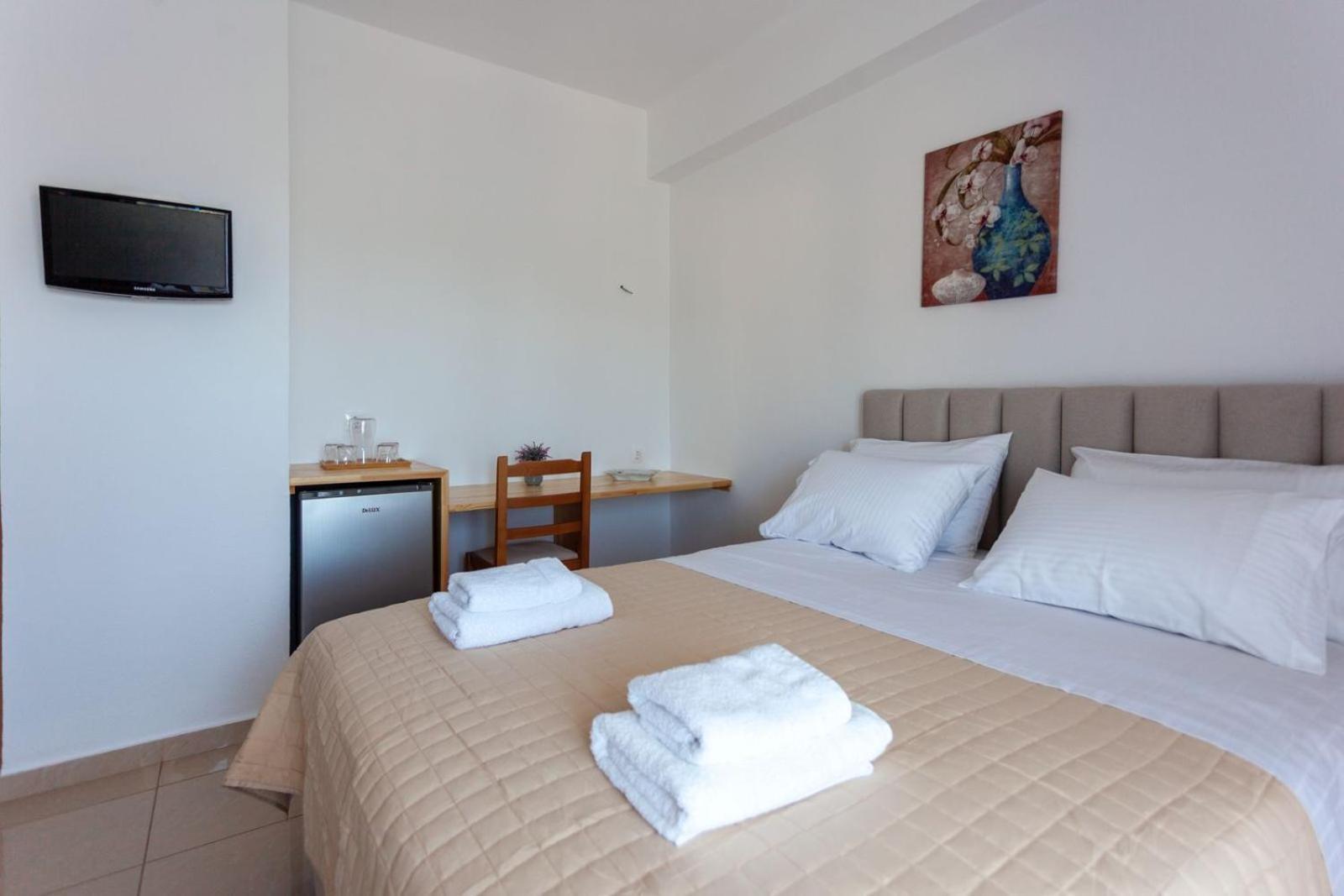 Zacharias Apartments Himarë Extérieur photo